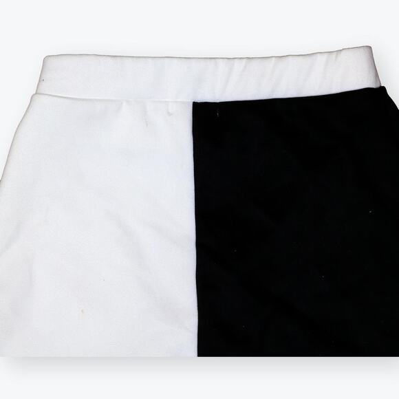 Altar'd State White Black Colorblock Microfiber Knit Mini Skirt M - Picture 4 of 5